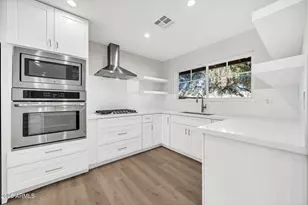 641 W Linger Ln, Phoenix, AZ 85021 - Photo 10