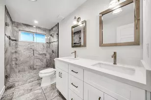 641 W Linger Ln, Phoenix, AZ 85021 - Photo 16