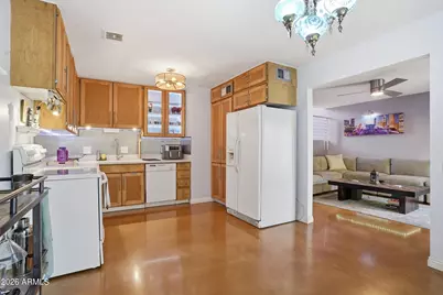 2810 E Glenrosa Avenue #18, Phoenix, AZ 85016 - Photo 10