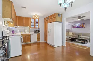 2810 E Glenrosa Ave, Phoenix, AZ 85016 - Photo 10