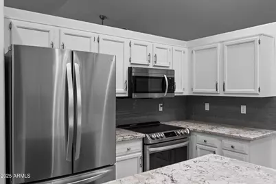 844 E San Remo Avenue, Gilbert, AZ 85234 - Photo 14