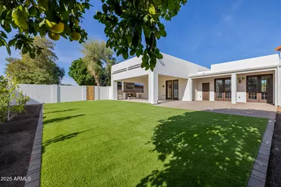 8451 W Daley Lane, Peoria, AZ 85383 - Photo 8