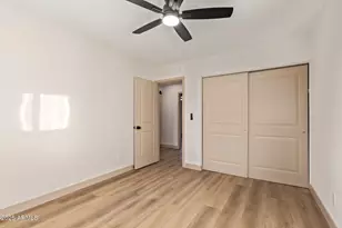 2910 W Anderson Dr, Phoenix, AZ 85053 - Photo 54