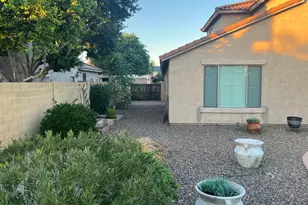 18137 W Orchid Ln, Waddell, AZ 85355 - Photo 28