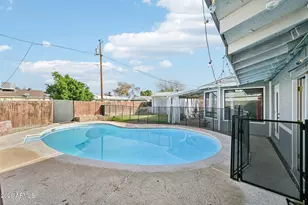 3338 W Corrine Dr, Phoenix, AZ 85029 - Photo 30