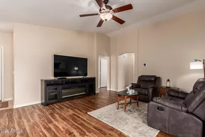 3420 E Gleneagle Place, Chandler, AZ 85249 - Photo 4