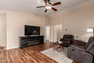 3420 E Gleneagle Pl, Chandler, AZ 85249 - Photo 4