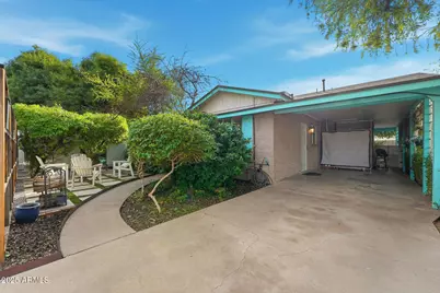 2343 E Earll Drive, Phoenix, AZ 85016 - Photo 2