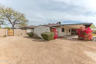 5911 E Peak View Rd, Cave Creek, AZ 85331 - Photo 44