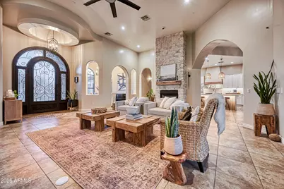 18037 W San Juan Avenue, Litchfield Park, AZ 85340 - Photo 6