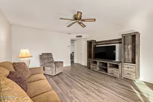 520 S Greenfield Rd, Mesa, AZ 85206 - Photo 6