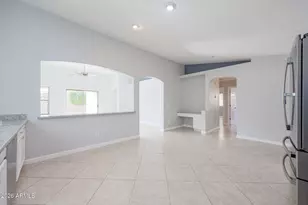 16267 W Yucatan Dr, Surprise, AZ 85379 - Photo 10