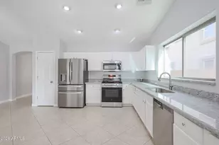 16267 W Yucatan Dr, Surprise, AZ 85379 - Photo 14