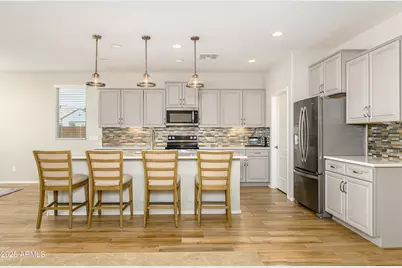 26042 W Kristal Way, Buckeye, AZ 85396 - Photo 6