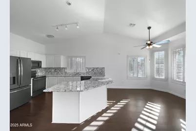 6934 S Oakmont Drive, Chandler, AZ 85249 - Photo 2