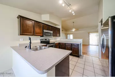 18615 N 30th Place, Phoenix, AZ 85050 - Photo 6