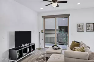 17850 N 68th St, Phoenix, AZ 85054 - Photo 8