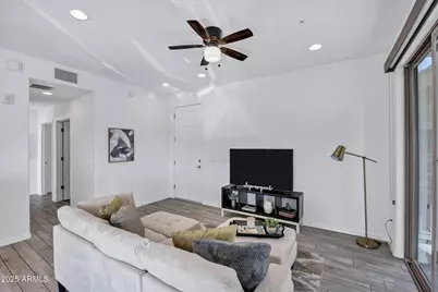 17850 N 68th Street #2063, Phoenix, AZ 85054 - Photo 10