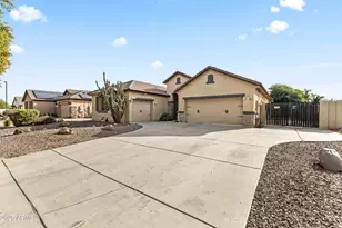 14089 W Charter Oak Rd, Surprise, AZ 85379 - Photo 2