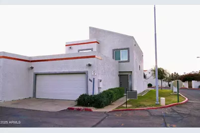 9238 N 47th Drive N, Glendale, AZ 85302 - Photo 1