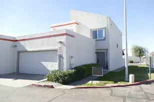 9238 N 47th Dr N, Glendale, AZ 85302 - Photo 2