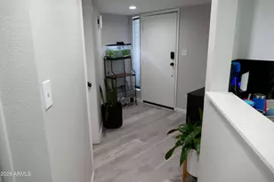 9238 N 47th Dr N, Glendale, AZ 85302 - Photo 8