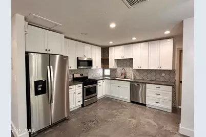 4020 N 33rd Street, Phoenix, AZ 85018 - Photo 8