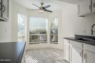 3072 E Cannon Dr, Phoenix, AZ 85028 - Photo 6