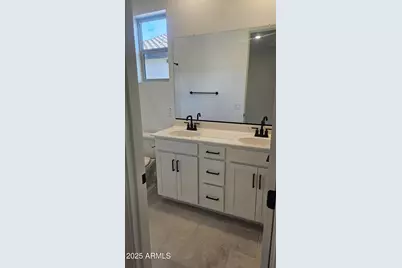 15559 W Hackamore Drive, Surprise, AZ 85387 - Photo 10