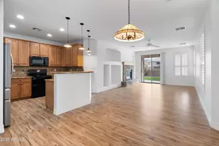 5929 W Park View Ln, Glendale, AZ 85310 - Photo 12