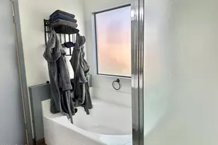 8916 W Cherry Hills Dr, Peoria, AZ 85345 - Photo 24