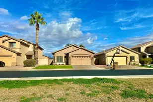 8916 W Cherry Hills Dr, Peoria, AZ 85345 - Photo 40