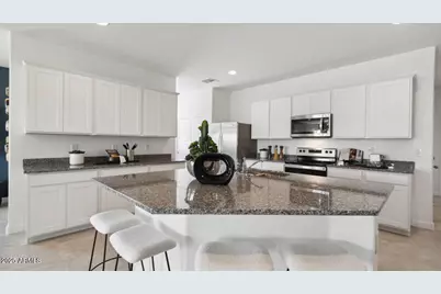 1592 N Comiskey Drive, Florence, AZ 85132 - Photo 2