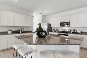 1592 N Comiskey Dr, Florence, AZ 85132 - Photo 2