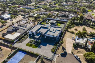 7627 E Sunnyside Dr, Scottsdale, AZ 85260 - Photo 1