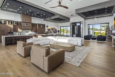 7627 E Sunnyside Drive, Scottsdale, AZ 85260 - Photo 1