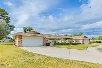9871 W Country Club Court, Sun City, AZ 85373 - Photo 2