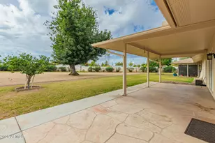 9871 W Country Club Ct, Sun City, AZ 85373 - Photo 26