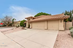 920 W Iris Dr, Gilbert, AZ 85233 - Photo 2