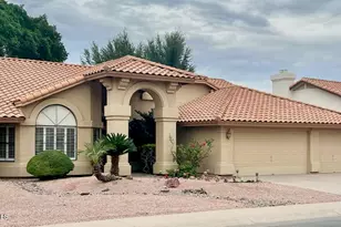 920 W Iris Dr, Gilbert, AZ 85233 - Photo 2