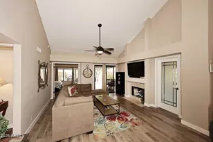 9270 N 100th Pl, Scottsdale, AZ 85258 - Photo 12