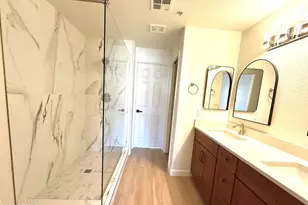 7401 W Arrowhead Clubhouse Dr, Glendale, AZ 85308 - Photo 12