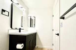 7401 W Arrowhead Clubhouse Dr, Glendale, AZ 85308 - Photo 18