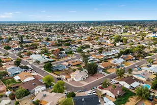 2901 W Muriel Dr, Phoenix, AZ 85053 - Photo 34