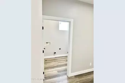 2537 E Southgate Avenue #2, Phoenix, AZ 85040 - Photo 8