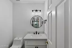 5640 E Bell Rd, Scottsdale, AZ 85254 - Photo 16