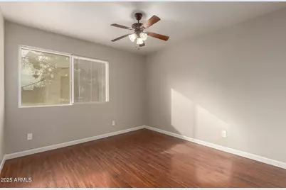 8056 N 31st Lane, Phoenix, AZ 85051 - Photo 18