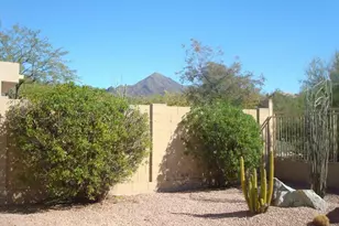 10465 E Star of the Desert Dr, Scottsdale, AZ 85255 - Photo 8