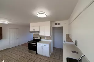 1328 N 41st Ave N, Phoenix, AZ 85009 - Photo 10