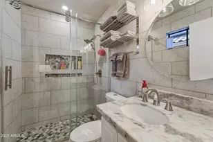 2105 E Robin Ln, Phoenix, AZ 85024 - Photo 30